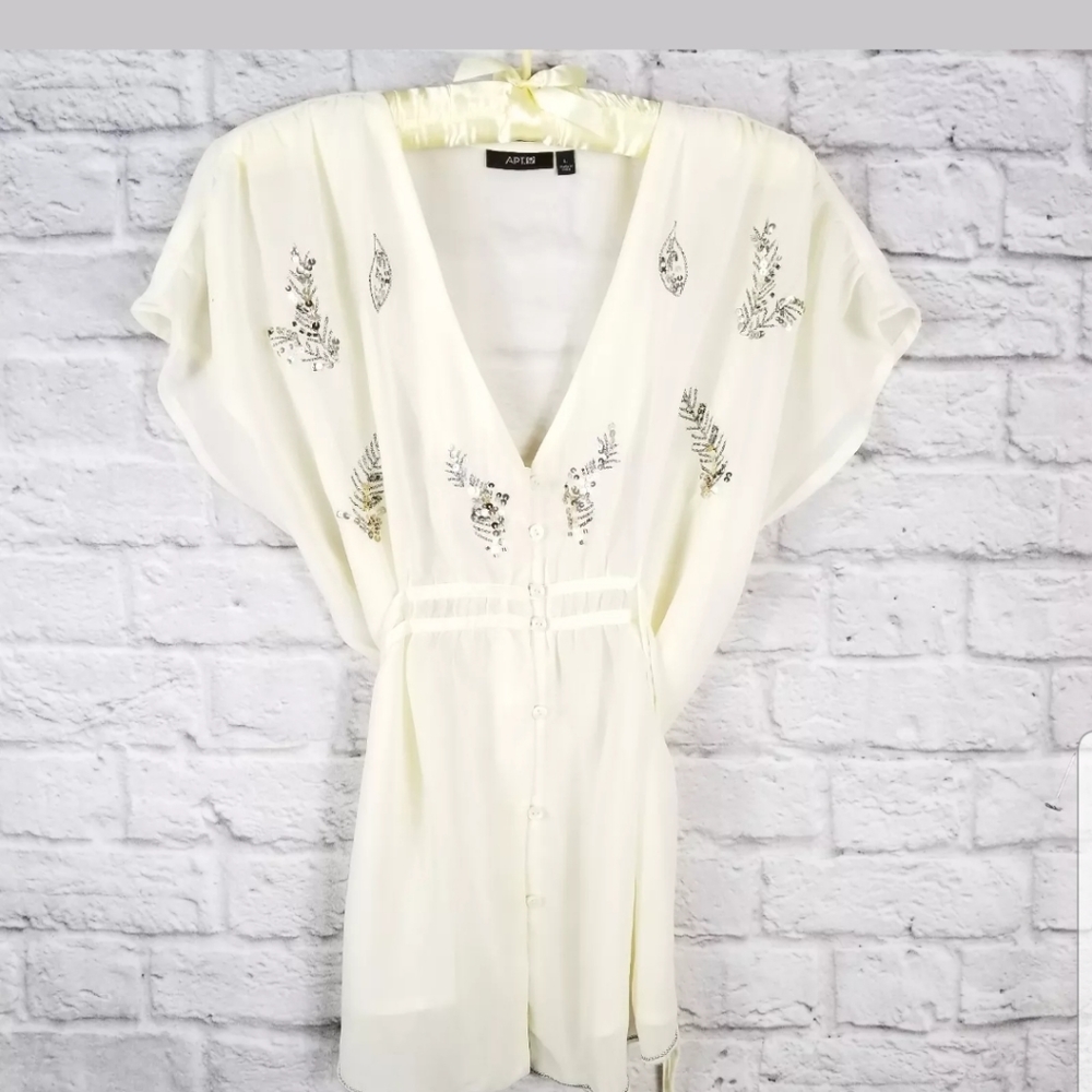 Apt 9 sheer cream blouse